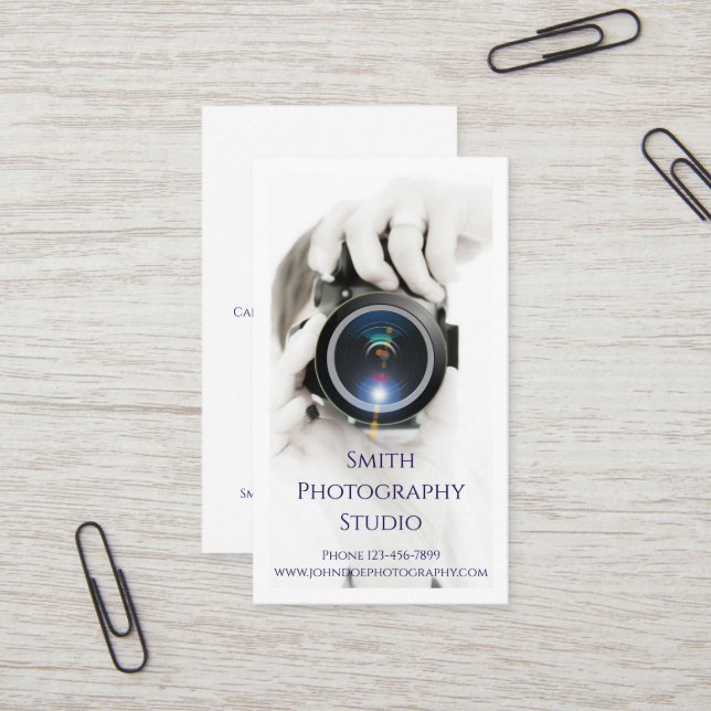Carte de visite pour photographe de studio de phot (Devant/Arrière en situation)