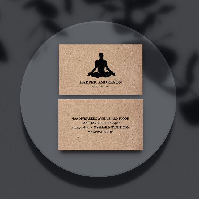 Carte De Visite Professeur de yoga en kraft rustique  (Créateur téléchargé)