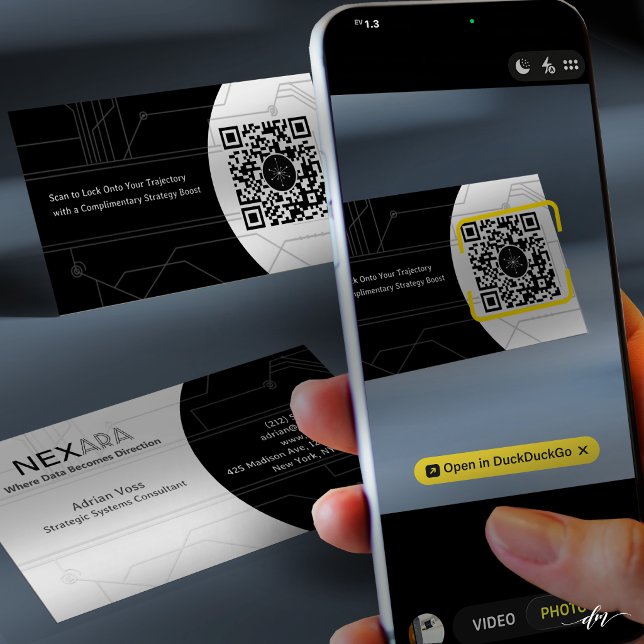 Carte de visite professionnelle avec réseau minima (Editable QR code business card designed to connect instantly to your personalized web page)