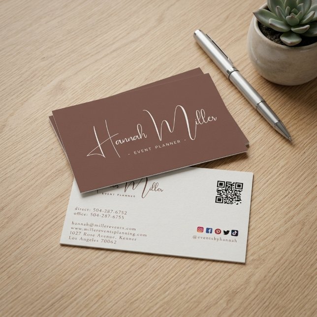 Carte de visite QR Marron Blanc Écriture Élégante (Créateur téléchargé)