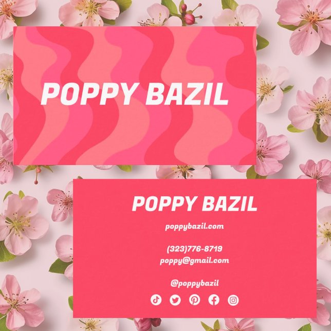 Carte De Visite Rayures ondulées minimalistes rose vif (Wavy lines decorate these bright pink business cards with social media icons)