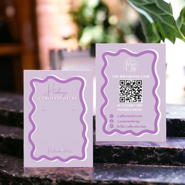 Carte De Visite Retro courbure violet squiggle affichage de bijoux (Retro purple curve squiggle wavy jewelry display business card)