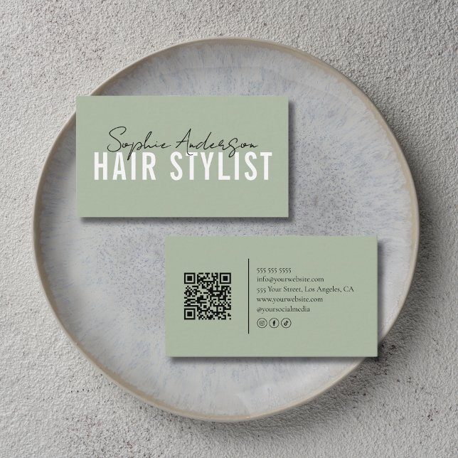 Carte De Visite Salon de coiffure Code QR Vert Sauge (Hair Stylist Salon Sage Green QR Code Business Card)