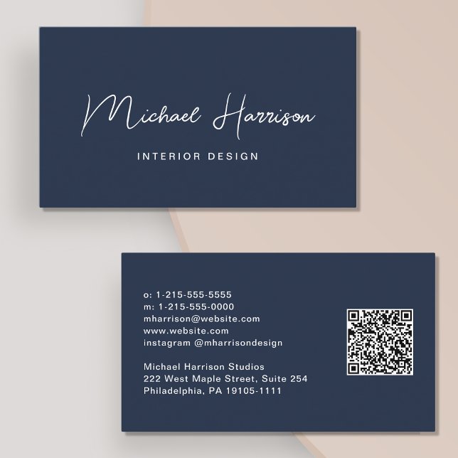 Carte De Visite Script moderne QR Code Professional Blue (Capture attention and make connections with our modern signature script QR code blue business card)