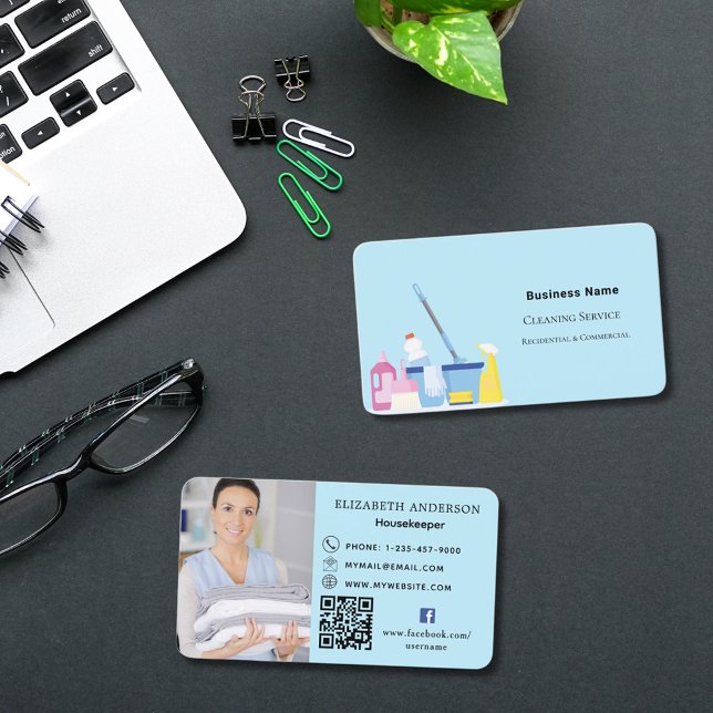 Carte De Visite Service de nettoyage bleu clair photo code QR (Créateur téléchargé)
