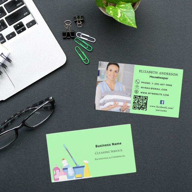 Carte De Visite Service de nettoyage feu vert photo QR code premiu (Créateur téléchargé)