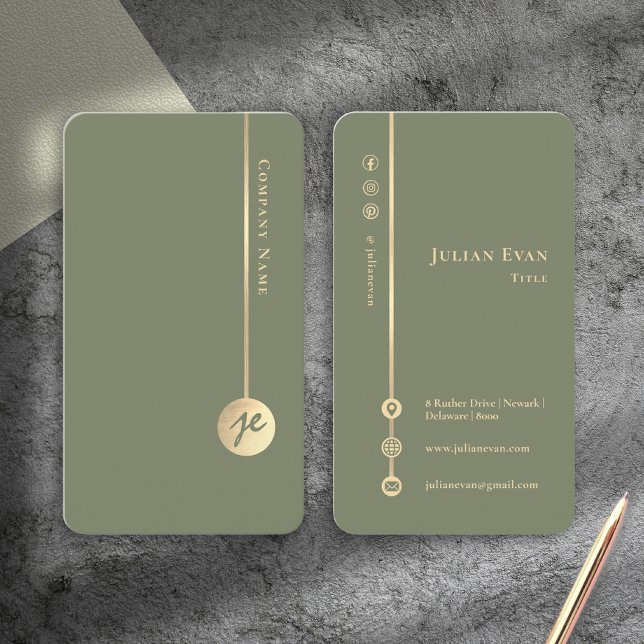 Carte De Visite Simple Monogramme Élégant Vert Sauge & Or Minimali (Simple Minimal Monogram Elegant Sage Green & Gold Business Card)