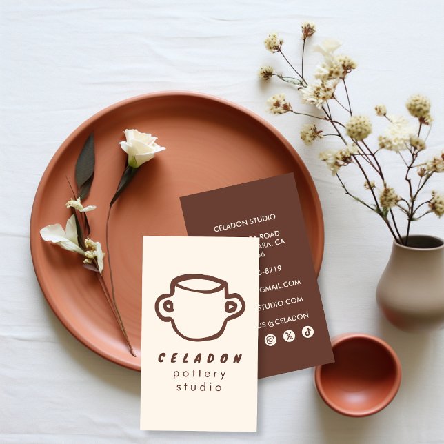 Carte De Visite Studio de céramique POTTERY Icônes élégantes dessi (POTTERY Ceramics Studio Elegant Hand-drawn Icons Business Card
)