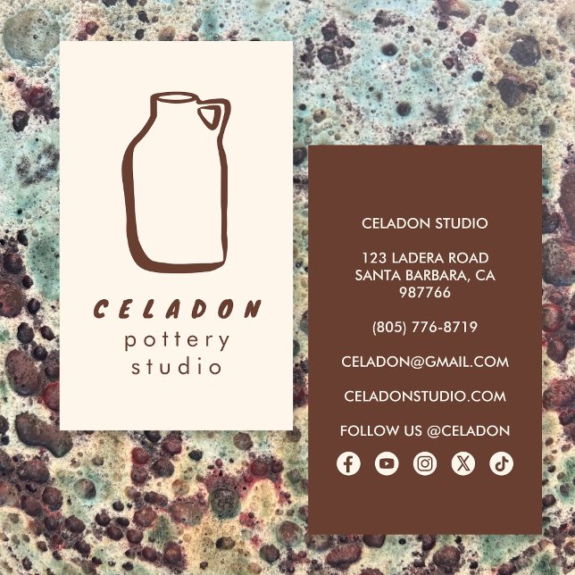 Carte De Visite Studio de céramique POTTERY Icônes élégantes dessi (POTTERY Ceramics Studio Elegant Hand-drawn Social Media Icons Business Card
)