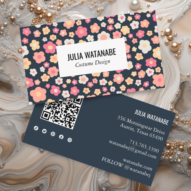 Carte De Visite Sweet Daisies Floral QR Code Social Media Chic (Colorful daisy pattern business card with custom QR code and social media icons)