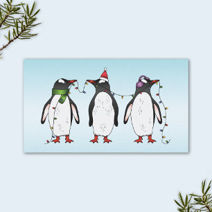 Carte De Visite Trois manchots de Noël festifs sur fond bleu clair