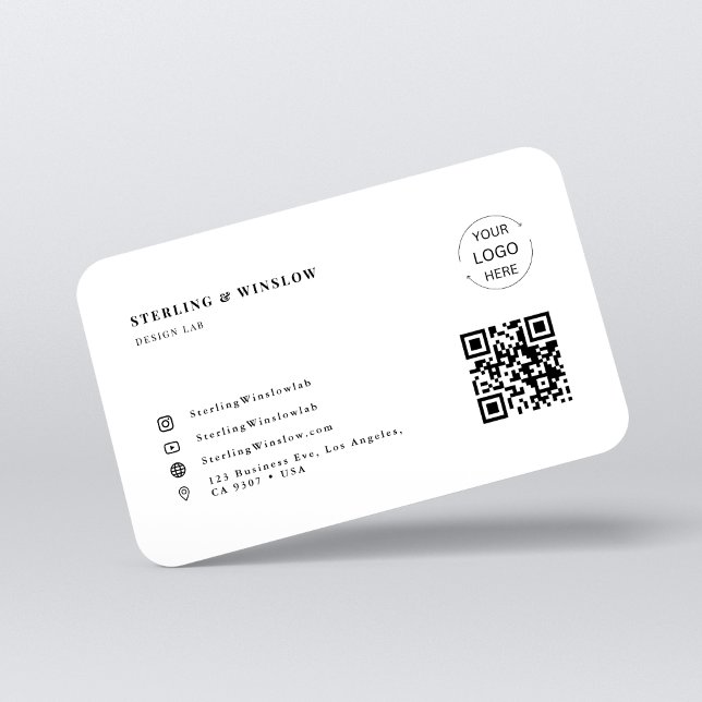 Carte De Visite Typographie moderne QR Code Social Media Logo Blan (Créateur téléchargé)