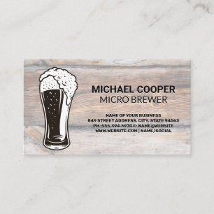 Carte De Visite Verre de bière à déborder   Fond en bois