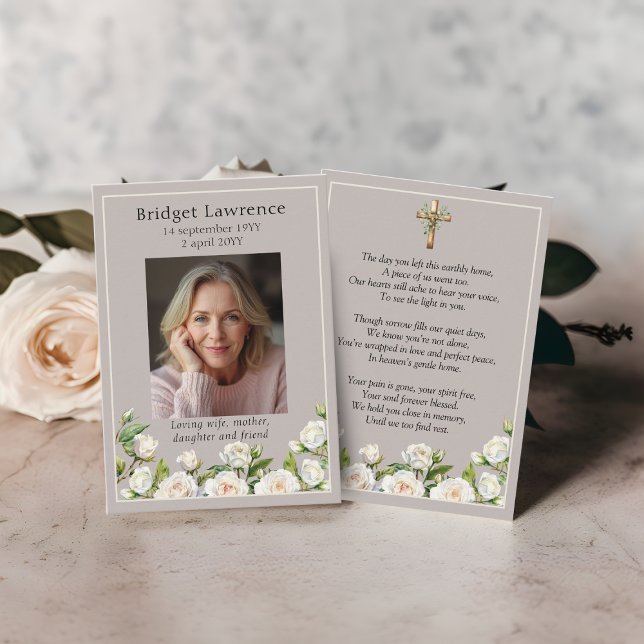 Carte De Visite White Roses Memorial Photo Taupe Prayer Card (Créateur téléchargé)