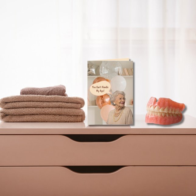 Carte de voeux d'anniversaire de la vieillesse amu (Créateur téléchargé)