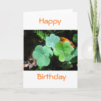 Carte de voeux d'anniversaire trois feuilles de tr
