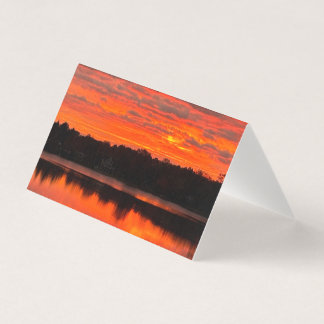 Carte de vœux de lever de soleil sur le lac Lyon d