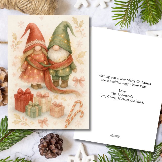 Carte de vœux de Noël Gnome Rouge Vert (Red Green Gnome couple Christmas Holiday Season's Greeting Card. Printed or Digital Download)