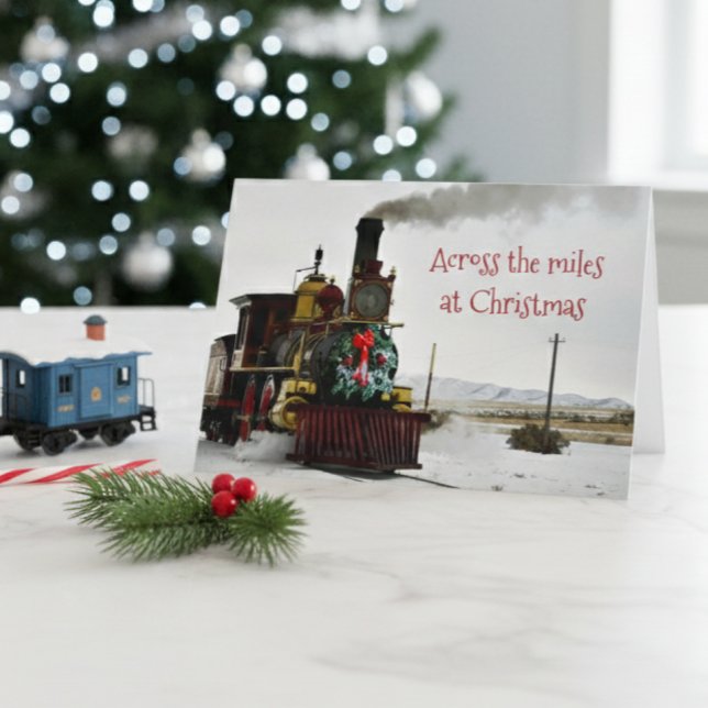 Carte de vœux de train de Noël Across the Miles (A nostalgic locomotive Christmas card perfect for sending love across the miles.
)