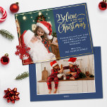 Carte De Vœux En Aluminium 2 photo croire à la magie du bleu de Noël<br><div class="desc">Carte de voeux moderne avec l'un de vos portraits de famille de Noël préférés sur la gauche complétée par un cadre en feuille d'or et une formulation qui dit "Croyez en la magie de Noël" sur la droite sur un élégant arrière - plan bleu, personnalisable avec votre propre message de...</div>