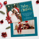 Carte De Vœux En Aluminium 2 photos croient à la famille magique de Noël<br><div class="desc">Carte de voeux moderne avec l'un de vos portraits de famille de Noël préférés sur la gauche complétée par un cadre en feuille d'or et une formulation qui dit "Croyez en la magie de Noël" sur la droite sur un élégant arrière - plan bleu, personnalisable avec votre propre message de...</div>
