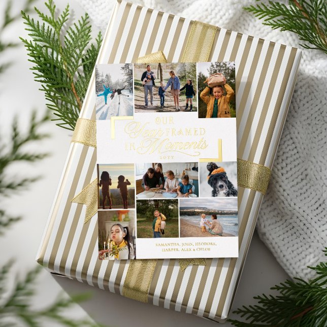 Carte De Vœux En Aluminium Année encadrée dans Moments Photos de famille Noël (Year Framed in Moments Family Photos Christmas Foil Holiday Card)