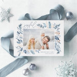 Carte De Vœux En Aluminium Branches glacées | Elégant Rose photo Gold<br><div class="desc">Cette carte de vacances simple et élégante d'inspiration nature présente votre photo horizontale ou paysagère préférée, ornée aux coins d'ardoises de gracieuses aquarelles bleues glacées aux accents dorés roses. "Joyful" apparaît en haut à gauche en écriture manuscrite chic, avec vos noms et l'année en bas à droite. Un design botanique...</div>