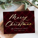 Carte De Vœux En Aluminium Brossé Bourgogne Plaid Joyeux Noël Non Photo<br><div class="desc">Elégante carte de vacances avec "Joyeux Noël" affichée dans un script de calligraphie de feuille d'or sur un arrière - plan plaid peint en bordeaux. Personnalisez l'avant de la carte de vacances rustique non photo en ajoutant votre nom et l'année. L'arrière de la carte comporte un arrière - plan plaid...</div>