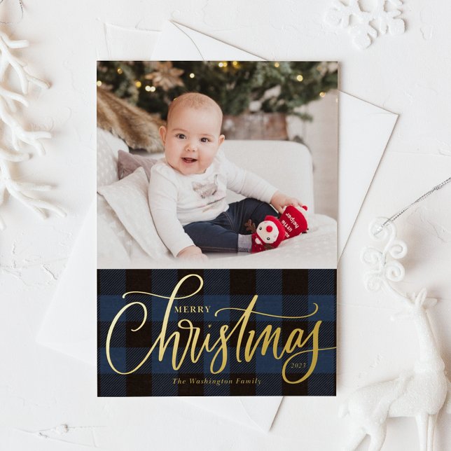 Carte De Vœux En Aluminium Buffle bleu rustique plaqué Joyeux Noël Photo (Rustic Blue Buffalo Plaid Pattern Merry Christmas Photo Foil Holiday Card)
