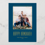 Carte De Vœux En Aluminium Cadre photo moderne Blue Happy Hanoukka<br><div class="desc">Heureux Hanoukka ! Envoyez vos souhaits à votre famille et à vos amis avec cette carte Hanoukka personnalisable en feuille d'or. Il dispose d'une typographie moderne et d'un cadre photo simple. Personnalisez en ajoutant des noms et une photo. Cette feuille d'or Happy Hanoukka carte est disponible sur d'autres cartons.</div>