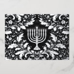 Carte De Vœux En Aluminium Chandelier élégant en argent botanique pour Hanouc<br><div class="desc">Un design élégant et intemporel mettant en vedette une menorah argentée raffinée centrée dans un feuillage complexe inspiré de William Morris. Rendu dans des tons de bleu marine profond et d'argent doux, cette œuvre d'art allie le symbolisme classique de la Judaica à l'ornementation botanique historique pour une esthétique sophistiquée et...</div>