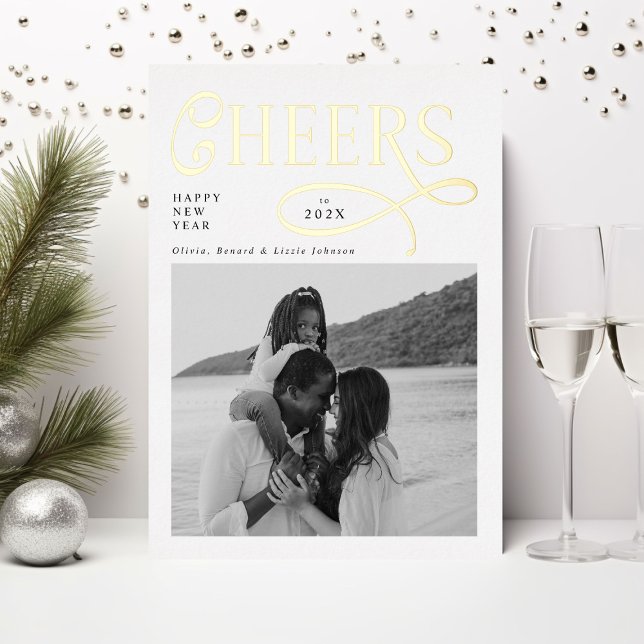 Carte De Vœux En Aluminium Cheers  Happy New Year Modern Chic Family 2 Photo (Créateur téléchargé)