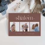 Carte De Vœux En Aluminium Connexion étoilée | Collage photo de Hanukkah<br><div class="desc">Envoyez vos vœux de Hanukkah à vos amis et à votre famille avec style grâce à nos élégantes cartes photo. Conçues pour accueillir trois de vos photos carrées préférées disposées côte à côte dans un format de collage, les cartes présentent votre message personnalisé (illustré ici avec "joyeux Hanukkah") et le(s)...</div>