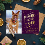 Carte De Vœux En Aluminium Dashing Through the Snow | Photo de Noël Real<br><div class="desc">Envoyez les salutations de vacances de cette année dans le style avec ces cartes de fin de année uniques et modernes en papier à papier. Ajoutez facilement votre propre photo et votre propre libellé personnalisé à ces cartes de fin de année en utilisant la section "Modifier ce modèle de conception",...</div>