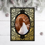 Carte De Vœux En Aluminium Delicy Poinsettia Oval Frame Photo<br><div class="desc">Cadre original illustré fait de poinsettias et de feuilles saints. Également disponible dans une autre orientation; choisissez parmi l'or,  l'or rose ou le papier argenté; vous pouvez également changer la couleur sous l'option calques,  sélectionnez la couleur du fichier svg.</div>
