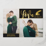 Carte De Vœux En Aluminium Deux photos Elegant Love and Peace | Noir<br><div class="desc">Ce beau Carte photo de Noël Deux présente une typographie élégante, la lecture, "Amour & Paix" en véritable feuille d'or sur un arrière - plan noir muet. D'autres options de feuille sont l'or et l'argent roses. Une pinède aux baies apporte une touche festive. Le dos de la carte est laissé...</div>