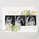 Carte De Vœux En Aluminium Elégant Gold Marié & Bright Black & White Photo<br><div class="desc">Elegant Gold Marié & Bright Botanical Black & White Photo Foil Carte de vacances Célébrez votre première saison de vacances en tant que jeunes mariés avec cette luxueuse carte de Noël "Marié & Bright". Conçu pour refléter l'élégance de votre union, cette carte présente un mélange éclatant de feuille dorée sur...</div>