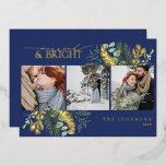 Carte De Vœux En Aluminium Elegant Gold Navy Blue Marié & Bright Photo<br><div class="desc">Elégante Gold Navy Blue Marié & Bright Christmas Foil Carte de vacances Célébrez votre première saison de vacances comme mariés avec cette luxueuse carte de Noël "Marié & Bright". Conçu pour refléter l'élégance de votre union, cette carte présente un mélange époustouflant de bleu marine profond et de feuille dorée chatoyante,...</div>