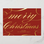 Carte De Vœux En Aluminium Élégant Script Flourish Red Joyeux Noël<br><div class="desc">Joyeux Noël! Envoyez vos salutations de vacances à votre famille et à vos amis avec cette carte de Noël personnalisable. Il présente un script élégant aux accents florissants sur un arrière - plan rouge. Personnalisez en ajoutant vos détails. Cette carte de Noël en feuille d'or est disponible en d'autres couleurs...</div>