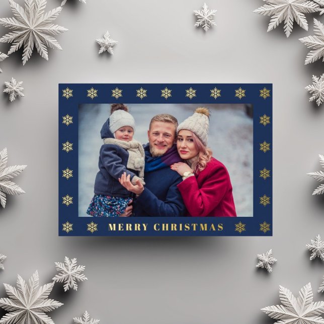 Carte De Vœux En Aluminium Élégant Snowflakes Gold Photo de Noël (Elegant Gold Snowflakes Christmas Photo Foil Holiday Card)