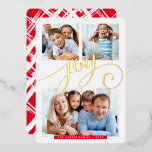 Carte De Vœux En Aluminium FAMILLE 3 PHOTO whimsical calligraphy fun JOY or<br><div class="desc">par kat massard >>> WWW.SIMPLYSWEETPAPERIE.COM <<< Une carte de calligraphie script amusante avec la citation "MERRY" en papier brillant,  et motif croisé sur le côté arrière. Avec des espaces pour 3 de vos photos préférées !</div>