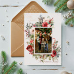 Carte De Vœux En Aluminium Feliz Navidad Photo Floral Foil Espagnol<br><div class="desc">Feliz Navidad Photo Watercolor Floral Spanish Foil Holiday Card Foil Stamped Christmas Cards présente l'une de vos photos préférées avec le texte en feuille superposé "Feliz Navidad" dans la typographie de script de calligraphie moderne sur un arrière - plan blanc cassé accentué par l'aquarelle verdure d'hiver et les baies rouges....</div>