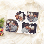Carte De Vœux En Aluminium Formes de jeu moderne Photo Collage de Noël<br><div class="desc">Ajoutez un peu de brillance à vos cartes photos de Noël avec de l'or, de l'argent ou de l'or rose ! L'avant présente quatre photos disposées dans des formes ludiques, dont un cercle, un arc, une fleur et un rectangle ondulé. Un tour amusant sur un design traditionnel de cartes de...</div>