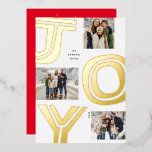 Carte De Vœux En Aluminium Gras joie simple moderne trois photo or Noël<br><div class="desc">Offrez à JOIE ce carte photo de vacances moderne et audacieux. Ce design festif unique présente trois photos autour de lettres d'or amusantes qui orthographient JOY. Cette carte de Noël cool est idéale pour les photos de famille, les couples, les bébés, les animaux de compagnie et plus encore. Le dos...</div>
