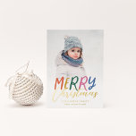 Carte De Vœux En Aluminium Joyeux Noël couleur Whimsical Plein Photo<br><div class="desc">Faites une déclaration élégante cette saison de vacances avec ce carte photo de vacances festif et amusant. L'avant présente un style coloré et ludique,  ainsi qu'un script et un texte de feuille d'or personnalisés. Le dos est doté d'un motif à points colorés assorti pour une touche spéciale supplémentaire.</div>