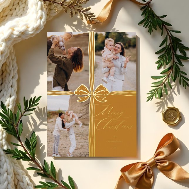 Carte De Vœux En Aluminium Joyeux Noël Elegant Bow Présent Photo Collage (Merry Christmas Elegant Bow Present Photo Collage Foil Holiday Card)