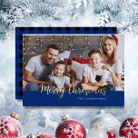 Carte De Vœux En Aluminium Joyeux Noël Gold Typographie Nom de famille Photo<br><div class="desc">Joyeux Citation de Noël Typographie d'or Photo de famille saisonnière Black & Blue Carte de vacances en feuille de plastique.</div>