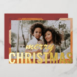Carte De Vœux En Aluminium Joyeux Noël Photo Aquarelle Abstraite moderne<br><div class="desc">Joyeux Noël Photo moderne Abstraite Aquarelle Or Foil Cartes de Noël présente votre photo préférée sur un arrière - plan abstrait moderne à l'aquarelle avec une superposition de script de calligraphie en feuille d'or "Joyeux Noël". Personnalisez en modifiant le texte à l'envers. Conçu par ©Evco Studio www.zazzle.com/store/evcostudio</div>