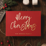 Carte De Vœux En Aluminium Joyeux Noël Rouge contemporain<br><div class="desc">Joyeuse carte de Noël : un design moderne,  avec une typographie contemporaine et tendance en feuille d'or et un arrière - plan rouge classique.</div>