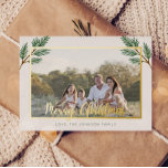 Carte De Vœux En Aluminium Joyeux Noël Une photo Pine Twig<br><div class="desc">Répandez un peu de fête avec cette carte de Noël encadrée de papier peint avec un cadre de feuilles de pin aquarelle.</div>
